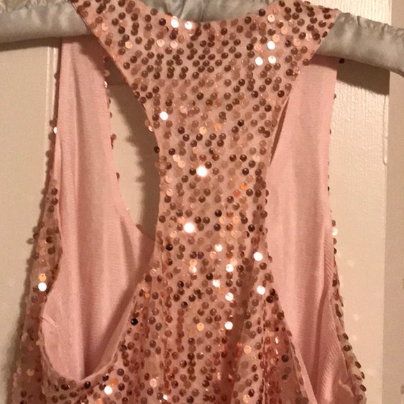 🌸2 for $15🌸 Sparkly Peachy Pink Sequined Top Sz L - Picture 4 of 11